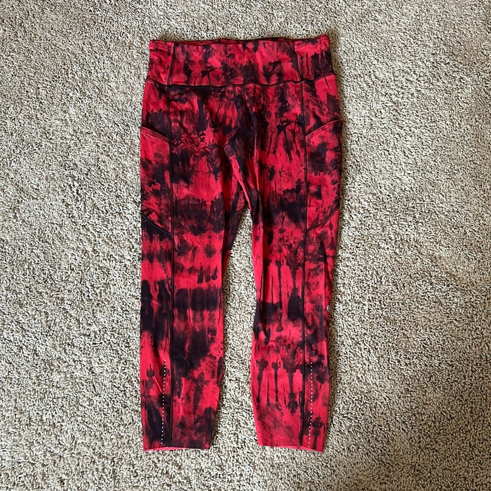 Lululemon Athletica Red and Black Patterned Leggings